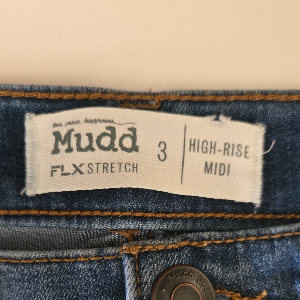 Mudd Size 3 Blue Distressed Jean Shorts Mid-Thigh Length - Picture 3 of 4